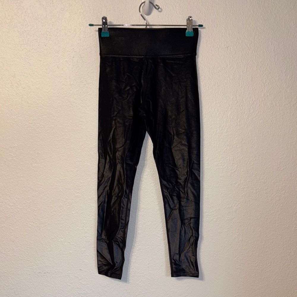 Carbon38 Regular Rise 7/8 Legging in Takara Shine XS